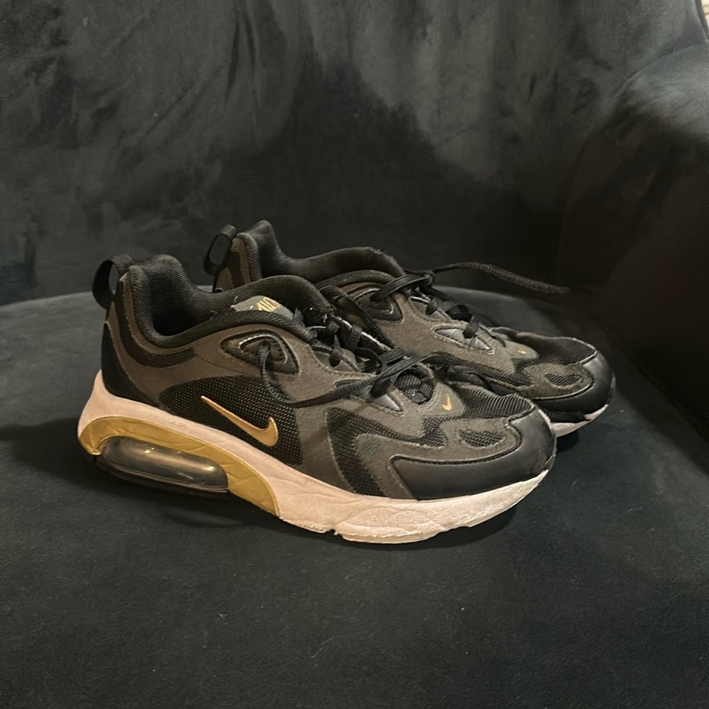 Kids Nike Air200